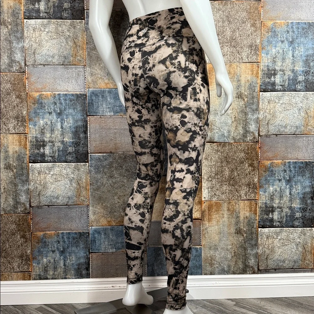 Lululemon Wunder Train High-Rise Tight 28" Size 6 - Picture 6 of 14